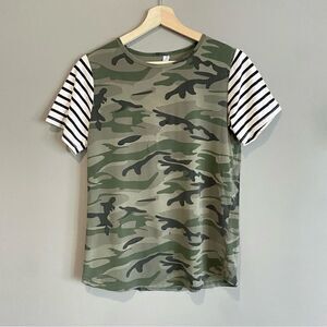 Daisy Mae Womens Camo Striped Sleeve Relaxed Fit T shirt Size Small